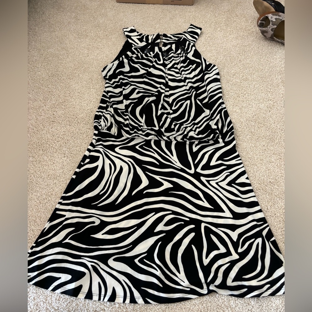 Women’s Carole little black/white dress size 8